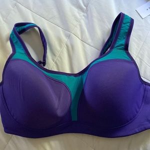 Wacoal 34DDD sport bra